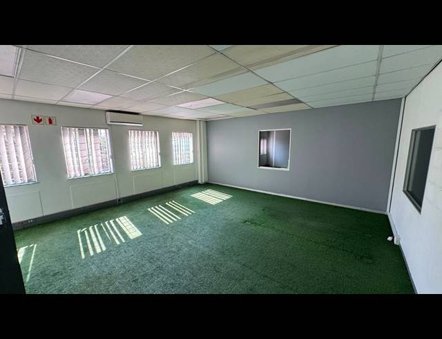 476M² WAREHOUSE TO LET IN LINBRO PARK